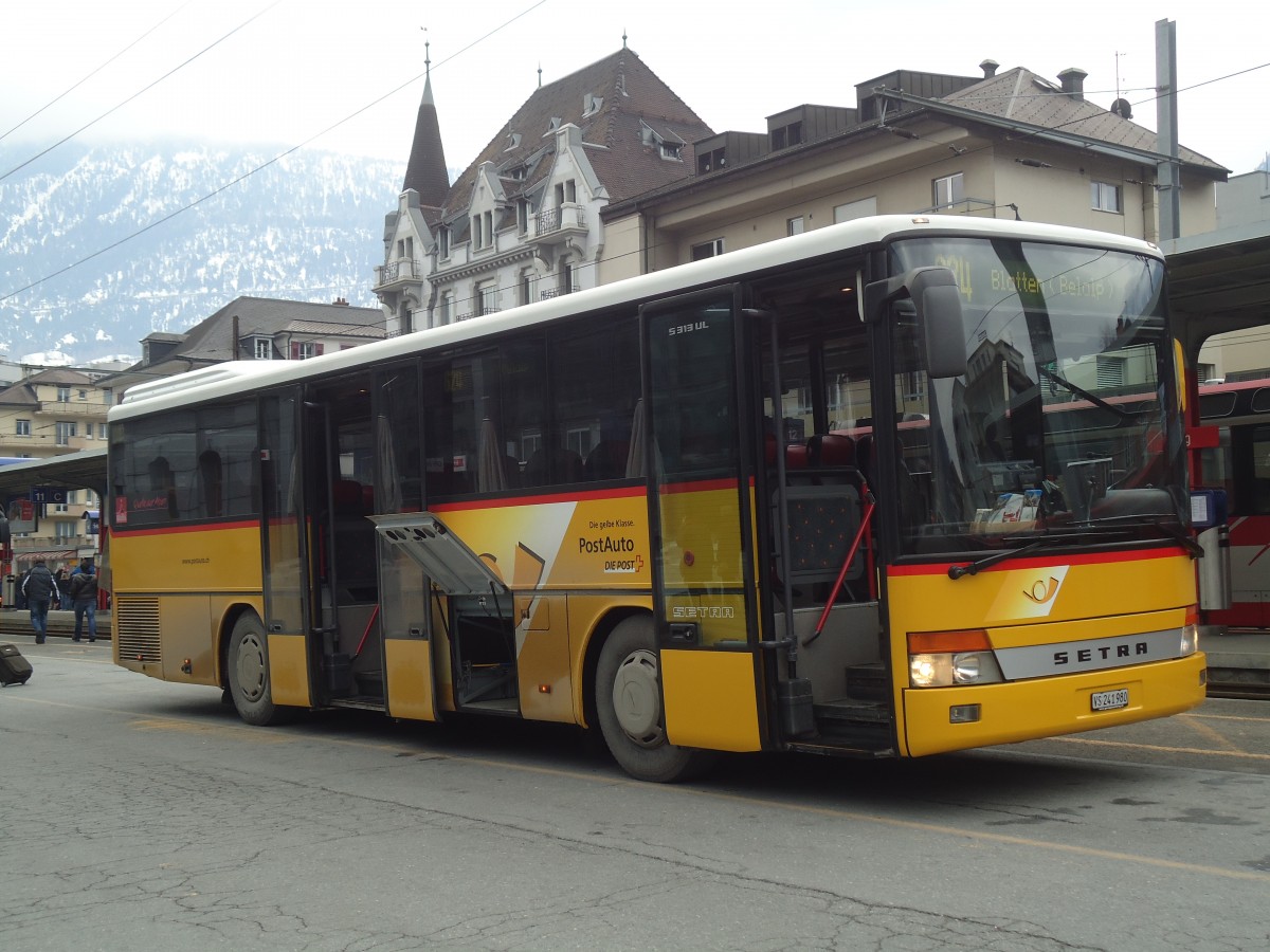 (137'791) - PostAuto Wallis - VS 241'980 - Setra (ex Zerzuben, Visp-Eyholz Nr. 66; ex Zerzuben, Visp-Eyholz Nr. 13; ex BVZ Brig Nr. 13) am 19. Februar 2012 beim Bahnhof Brig