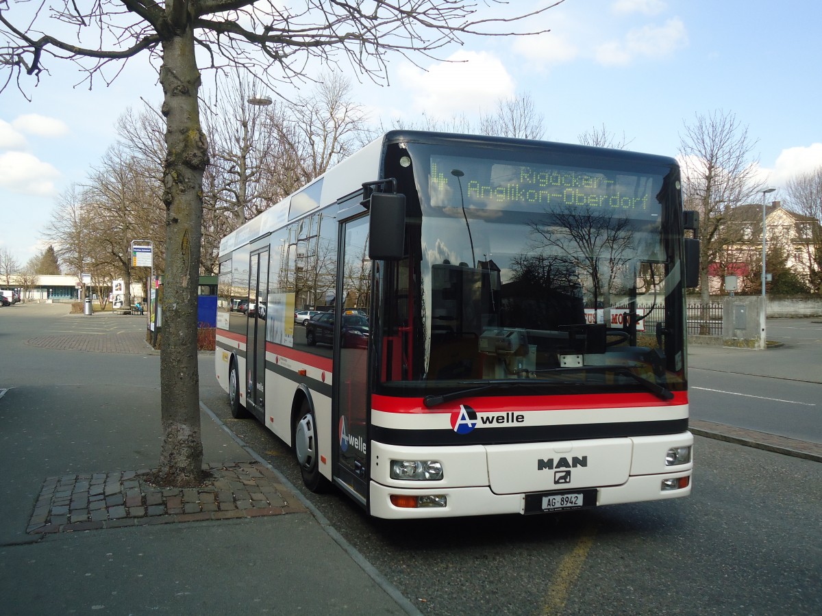 (138'065) - Geissmann, Hgglingen - AG 8942 - MAN am 6. Mrz 2012 beim Bahnhof Wohlen