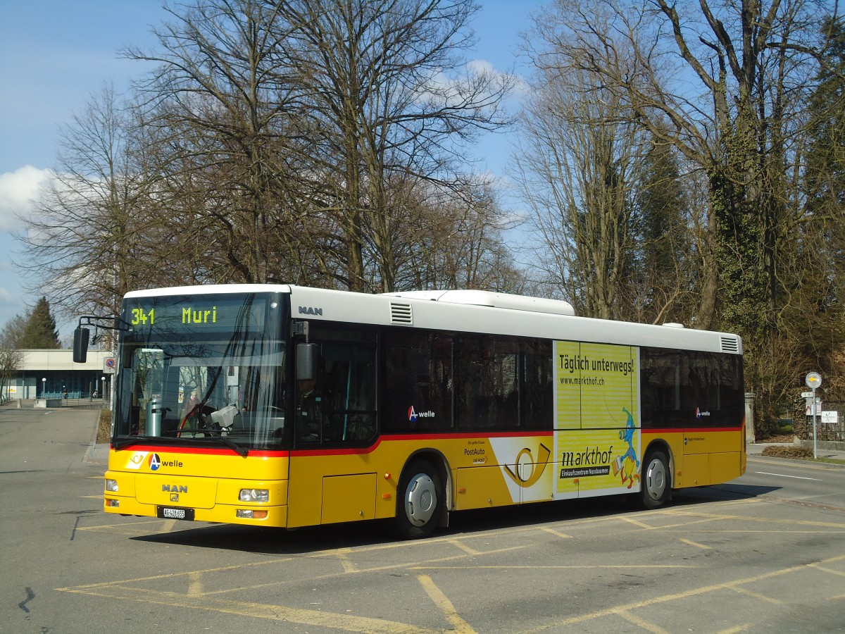 (138'069) - PostAuto Nordschweiz - AG 428'655 - MAN am 6. Mrz 2012 beim Bahnhof Wohlen