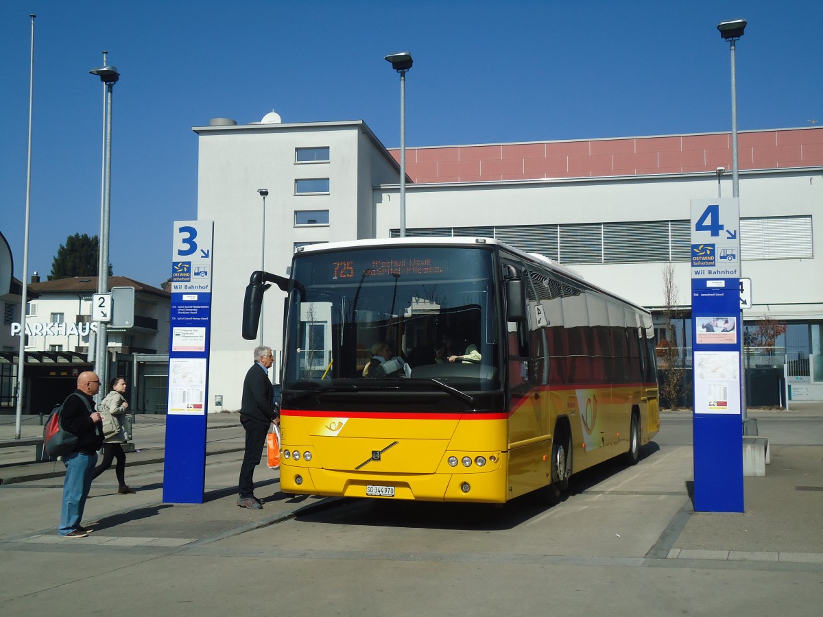 (138'331) - Schmidt, Jonschwil - SG 344'970 - Volvo am 14. Mrz 2012 beim Bahnhof Wil