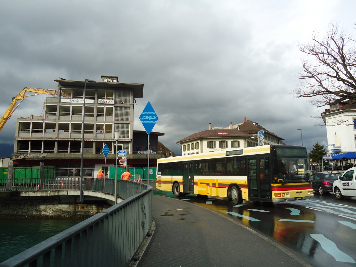 (138'548) - STI Thun - Nr. 11/BE 26'748 - MAN (ex TSG Blumenstein Nr. 2) am 16. April 2012 in Thun, Guisanplatz