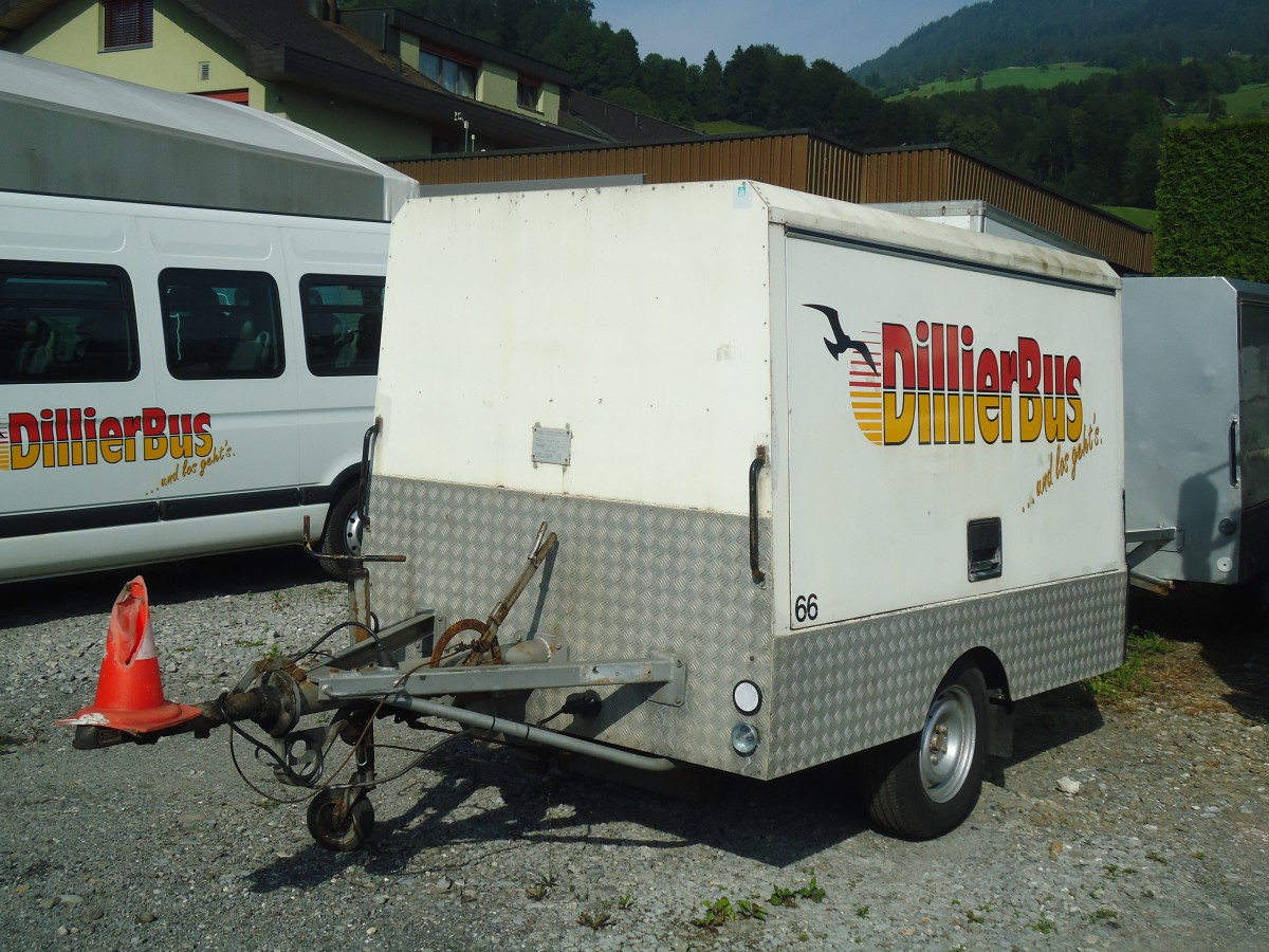 (139'209) - Dillier, Sarnen - Nr. 66/OW 10'921 - Gangloff/AW PTT Gepckanhnger am 2. Juni 2012 in Sarnen, Garage