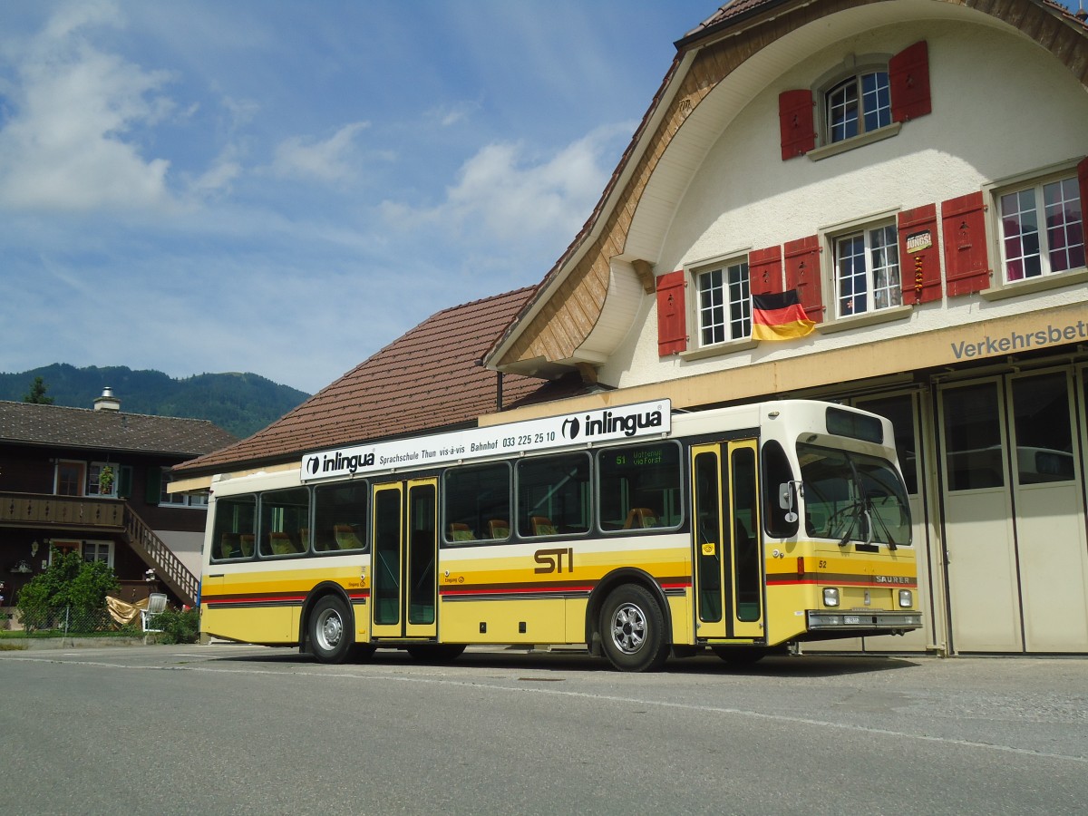 (140'025) - STI Thun - Nr. 52/BE 396'552 - Saurer/R&J am 24. Juni 2012 in Blumenstein, Garage