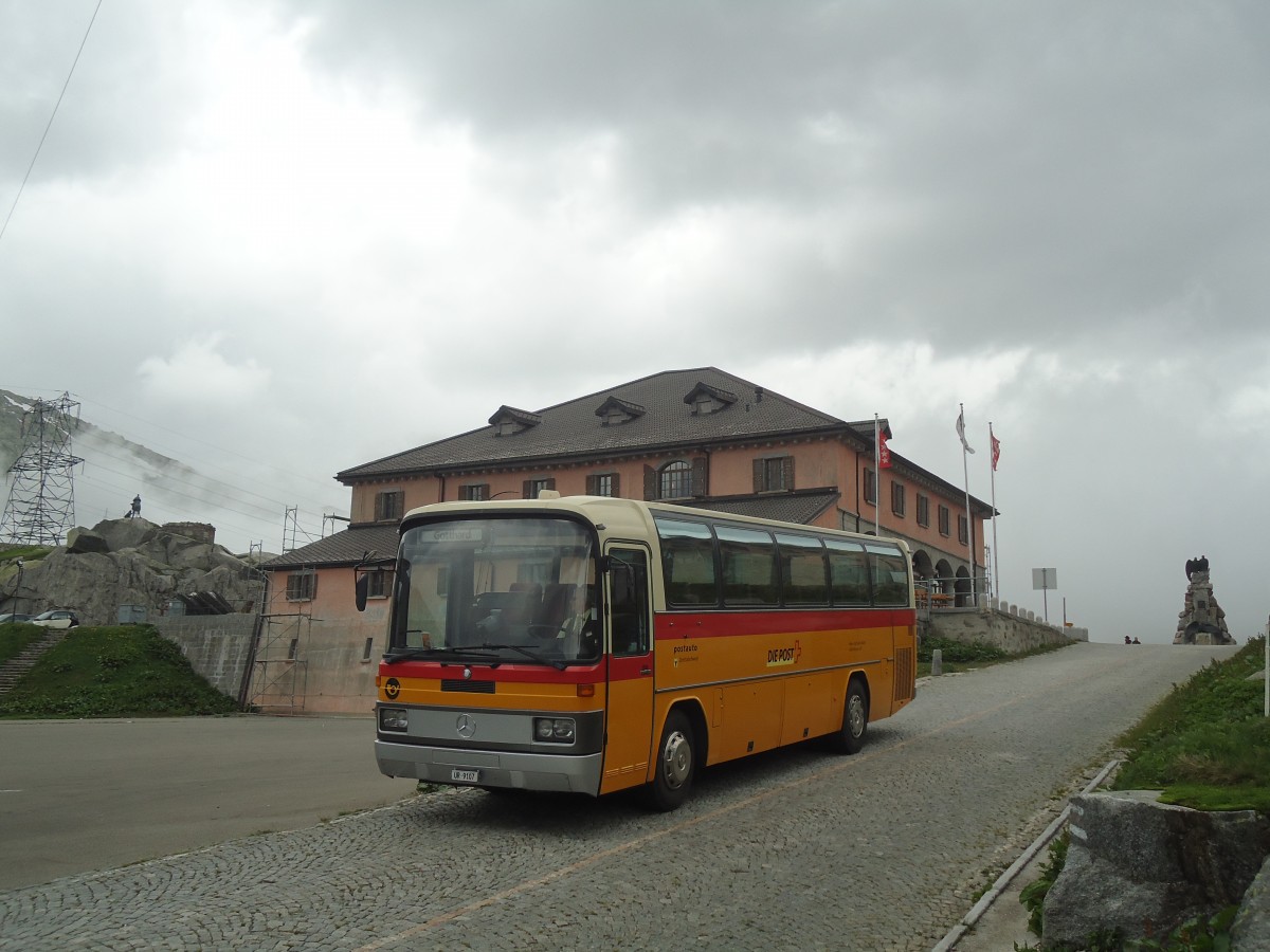 (140'353) - Mattli, Wassen - UR 9107 - Mercedes am 1. Juli 2012 in Gotthard, Passhhe