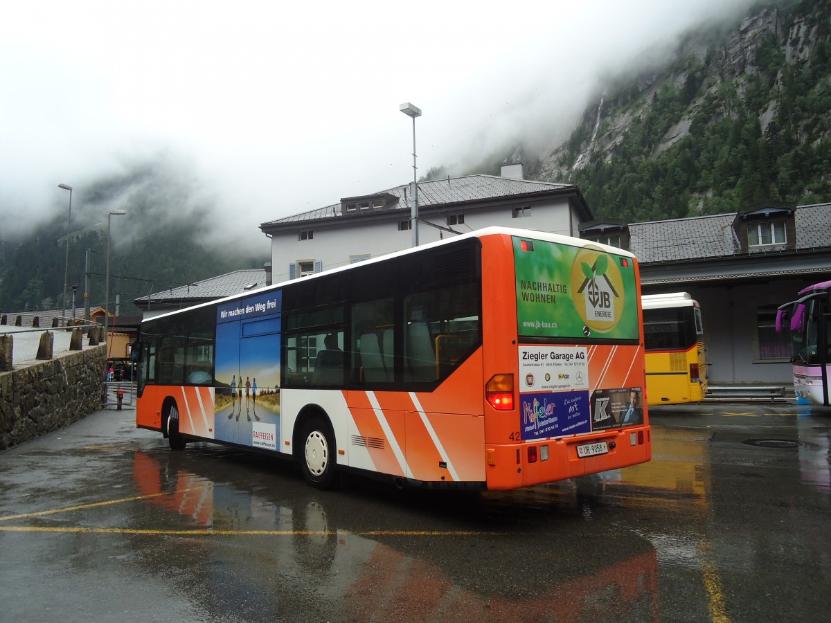 (140'394) - AAGU Altdorf - Nr. 42/UR 9058 - Mercedes am 1. Juli 2012 beim Bahnhof Gschenen