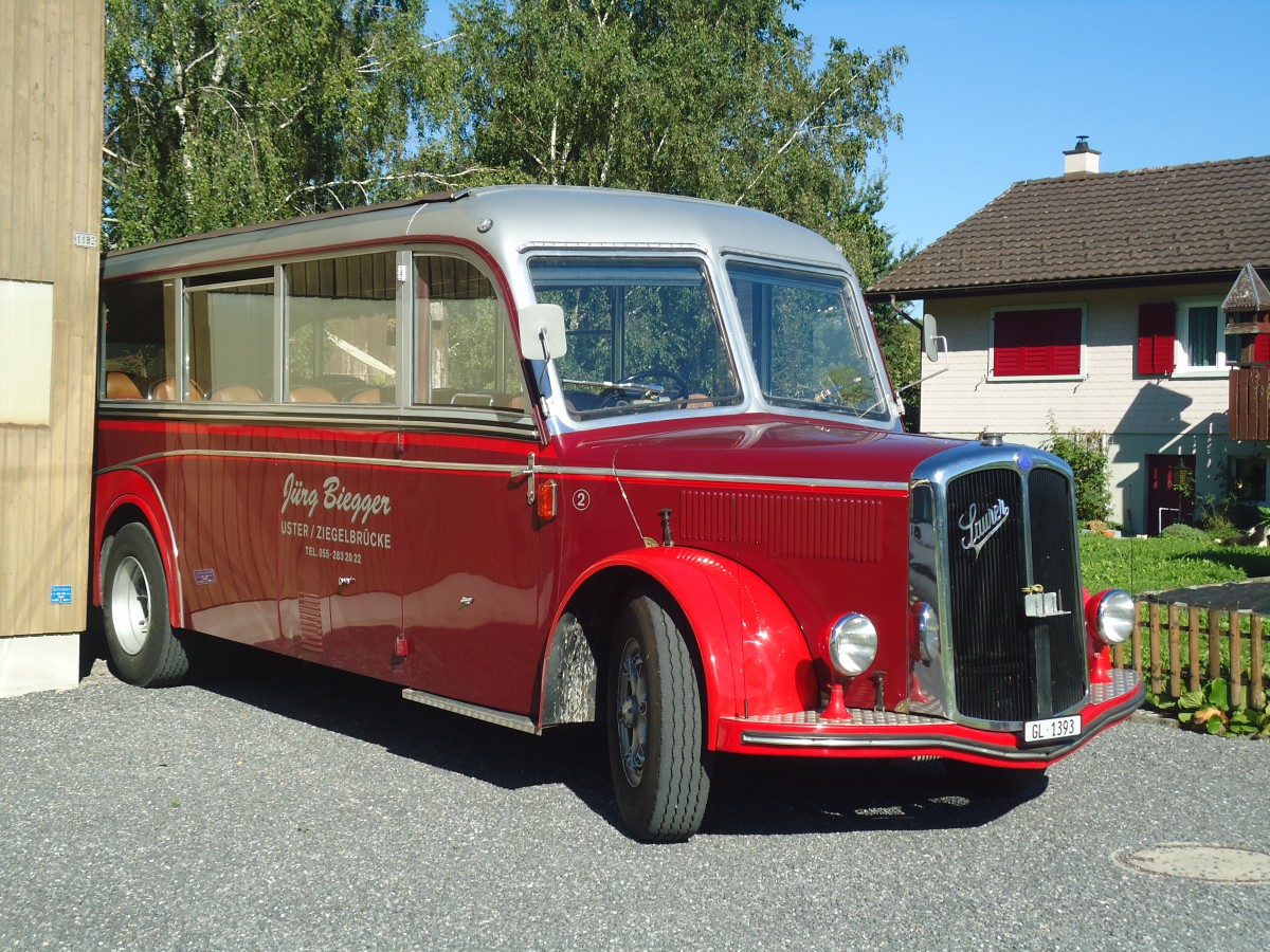 (141'144) - Biegger, Uster - Nr. 2/GL 1393 - Saurer/Lauber (ex TLverbier, Verbier Nr. 2; ex Werkbus; ex Rey, Ayent) am 18. August 2012 in Benken, Fischbachstrasse