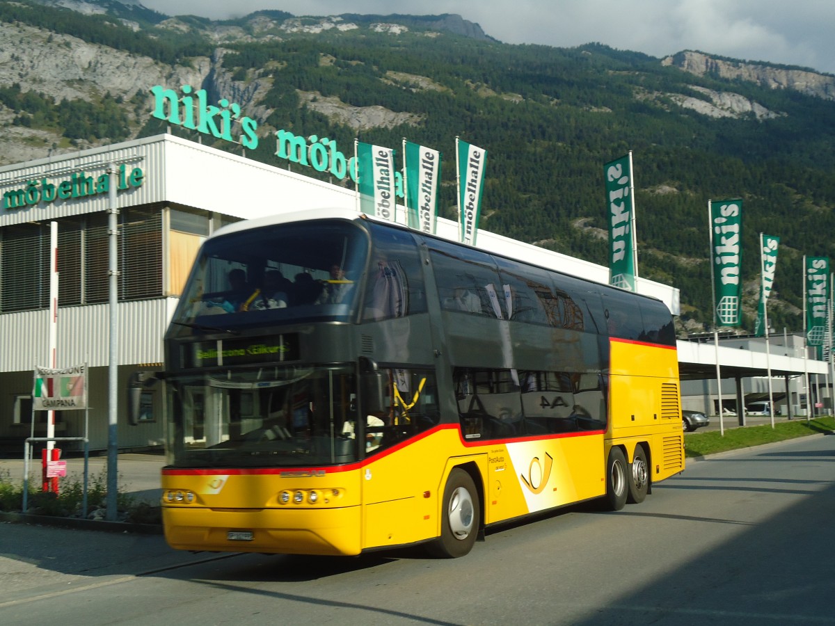 (141'590) - PostAuto Graubnden - GR 162'998 - Neoplan am 15. September 2012 in Chur, Rossboden