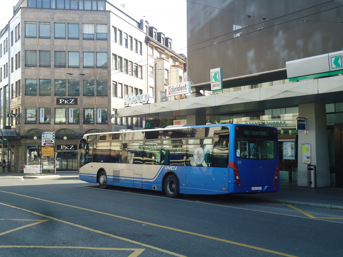 (141'855) - VMCV Clarens - Nr. 85/VD 1241 - Van Hool am 23. September 2012 beim Bahnhof Vevey