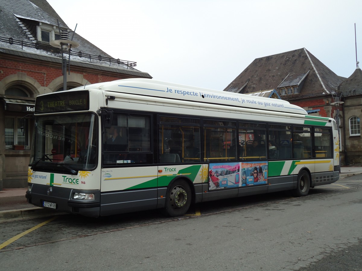 (142'389) - TRACE Colmar - Nr. 146/2772 WR 68 - Renault am 8. Dezember 2012 beim Bahnhof Colmar