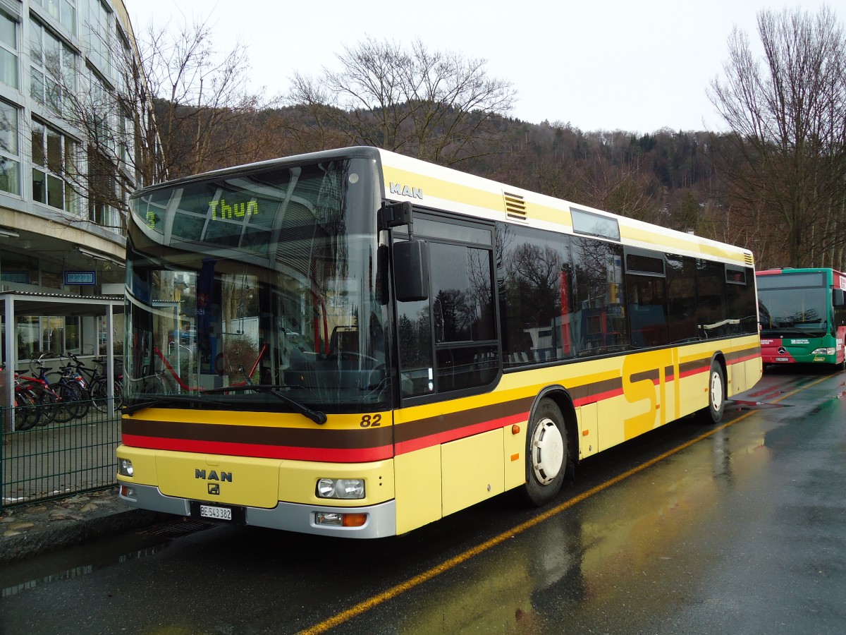 (142'559) - STI Thun - Nr. 82/BE 543'382 - MAN am 17. Dezember 2012 bei der Schifflndte Thun