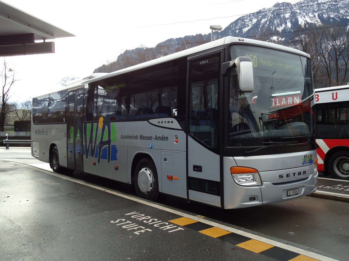 (142'614) - AWA Amden - Nr. 4/SG 39'004 - Setra am 23. Dezember 2012 beim Bahnhof Ziegelbrcke