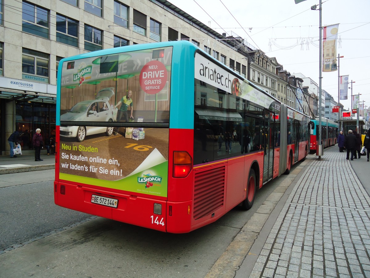 (142'838) - VB Biel - Nr. 144/BE 572'144 - Mercedes am 29. Dezember 2012 in Biel, Guisanplatz