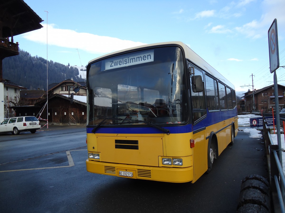 (142'905) - Ueltschi, Zweisimmen - BE 392'572 - MAN/Lauber (ex Thepra, Stans Nr. 22; ex TSB Seelisberg) am 2. Januar 2013 beim Bahnhof Zweisimmen