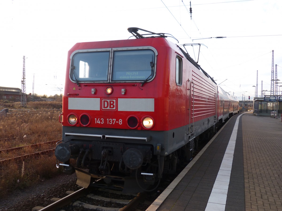 143 137-8 08.01.2014 Bahnhof Nordhausen