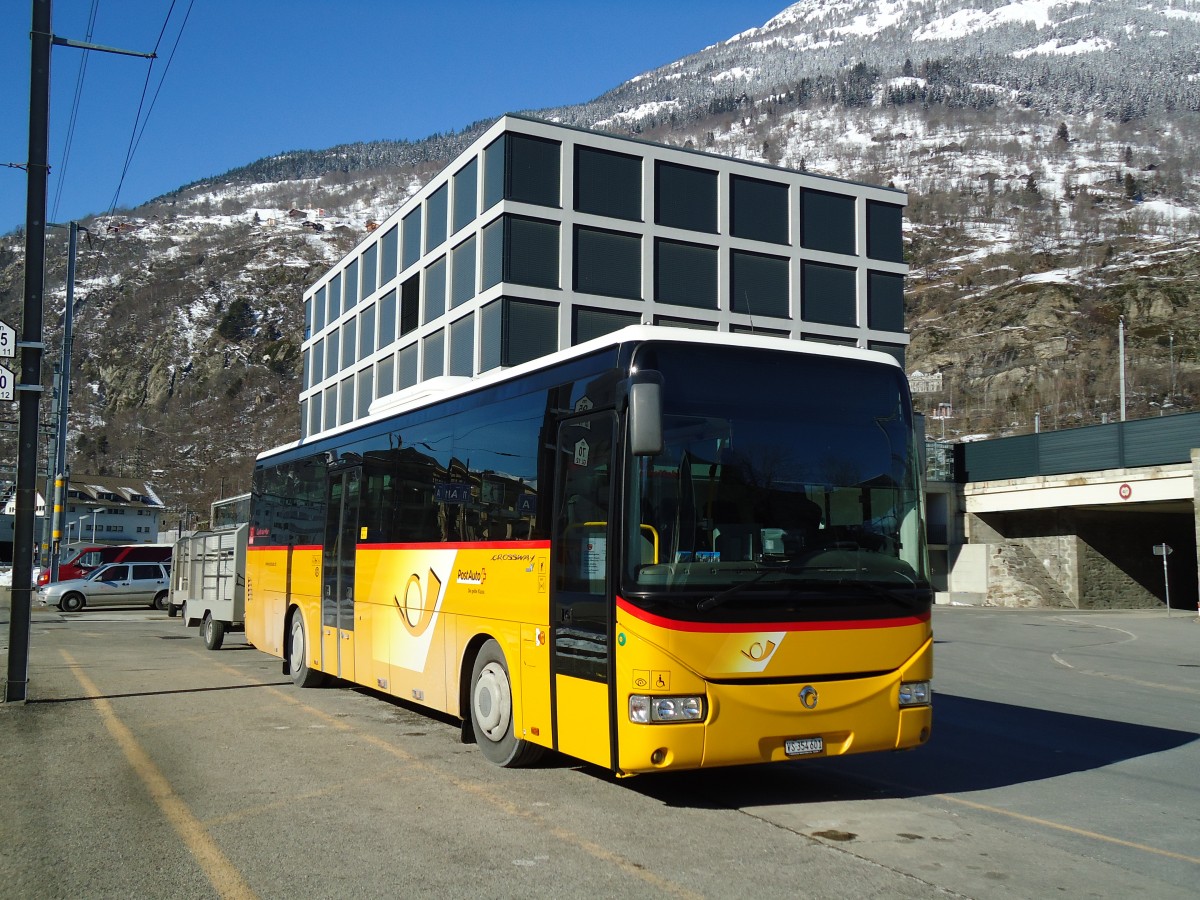 (143'191) - PostAuto Wallis - VS 354'601 - Irisbus am 10. Februar 2013 beim Bahnhof Brig