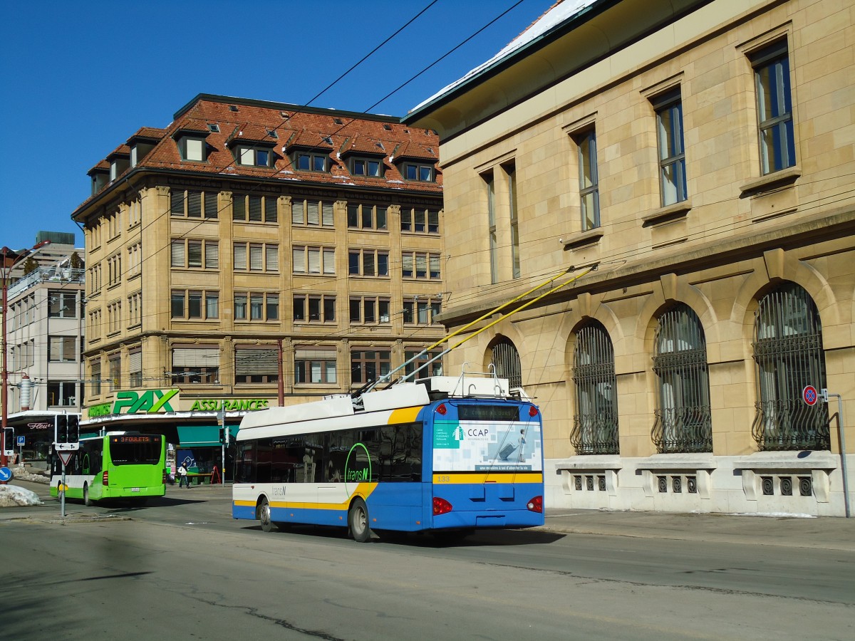 (143'268) - transN, La Chaux-de-Fonds - Nr. 133 - Solaris Trolleybus (ex TC La Chaux-de-Fonds Nr. 133) am 19. Februar 2013 beim Bahnhof La Chaux-de-Fonds