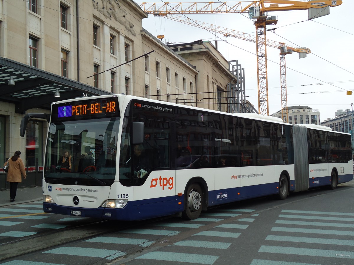 (143'347) - TPG Genve - Nr. 1185/GE 960'935 - Mercedes am 22. Februar 2013 beim Bahnhof Genve