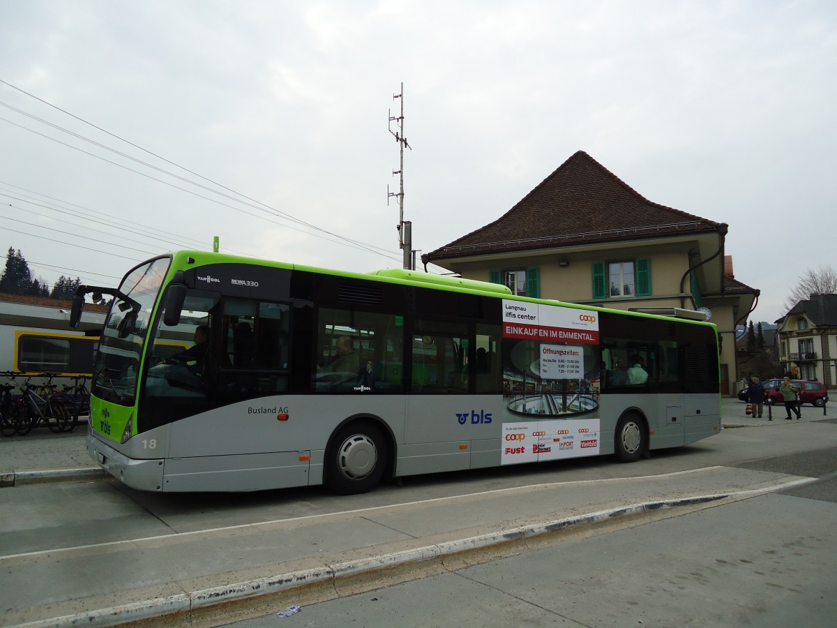 (143'571) - Busland, Burgdorf - Nr. 18/BE 612'514 - Van Hool am 23. Mrz 2013 beim Bahnhof Langnau