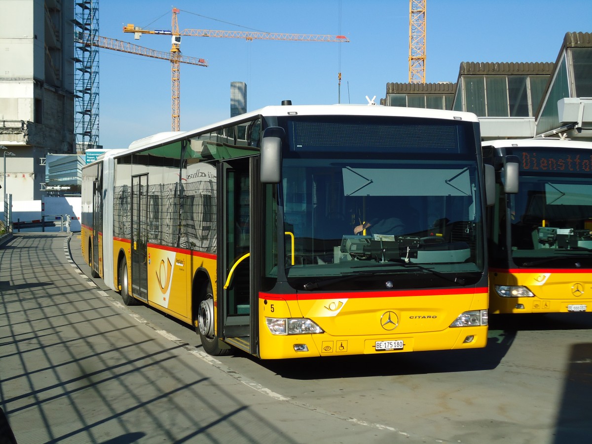 (143'952) - Steiner, Ortschwaben - Nr. 5/BE 175'180 - Mercedes am 8. Mai 2013 in Bern, Postautostation