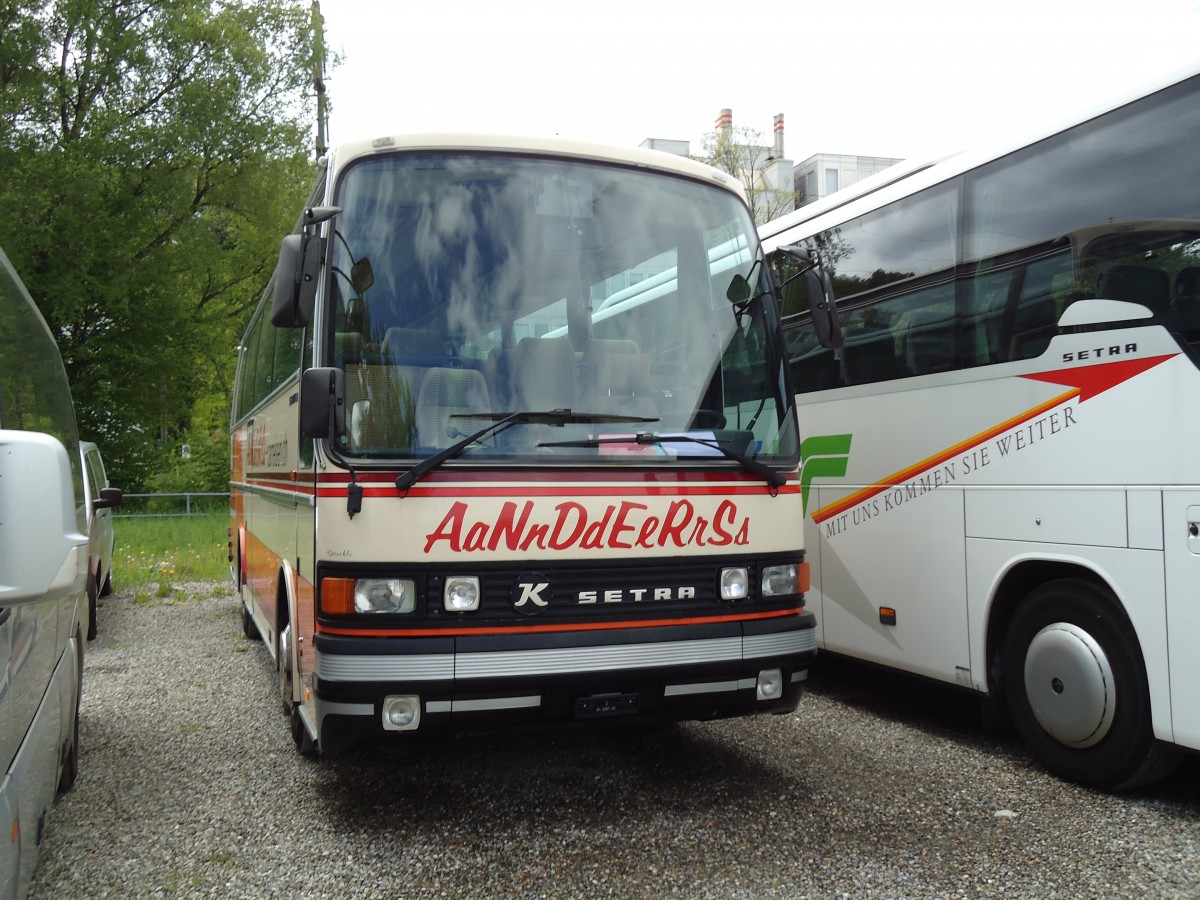 (143'992) - AaNnDdEeRrSs, Zrich - Setra am 9. Mai 2013 in Kloten, EvoBus