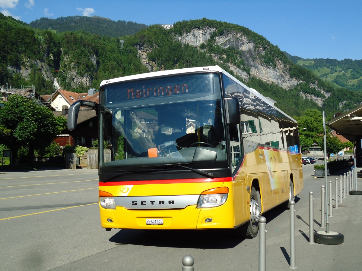 (145'155) - AVG Meiringen - Nr. 65/BE 401'465 - Setra am 16. Juni 2013 beim Bahnhof Meiringen