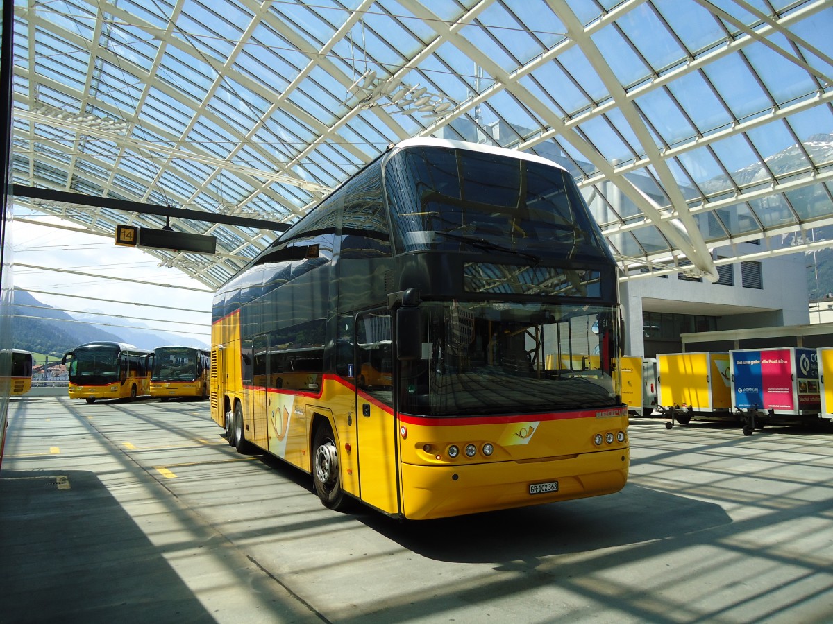 (145'216) - PostAuto Graubnden - GR 102'368 - Neoplan am 17. Juni 2013 in Chur, Postautostation