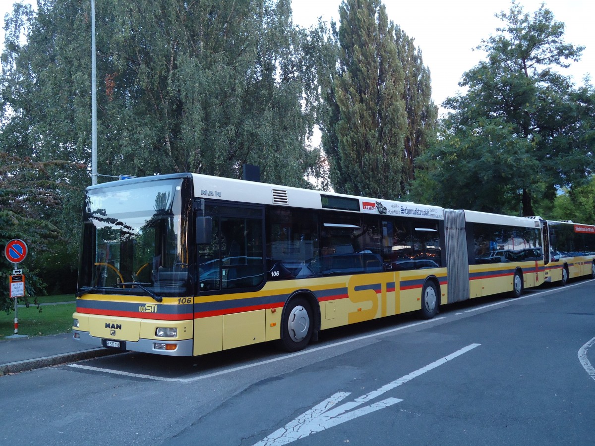 (146'304) - STI Thun - Nr. 106/BE 577'106 - MAN am 15. August 2013 in Thun, Lachen