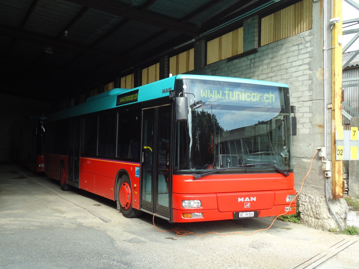 (146'832) - Funi-Car, Biel - Nr. 6/BE 99'306 - MAN am 31. August 2013 in Biel, Garage