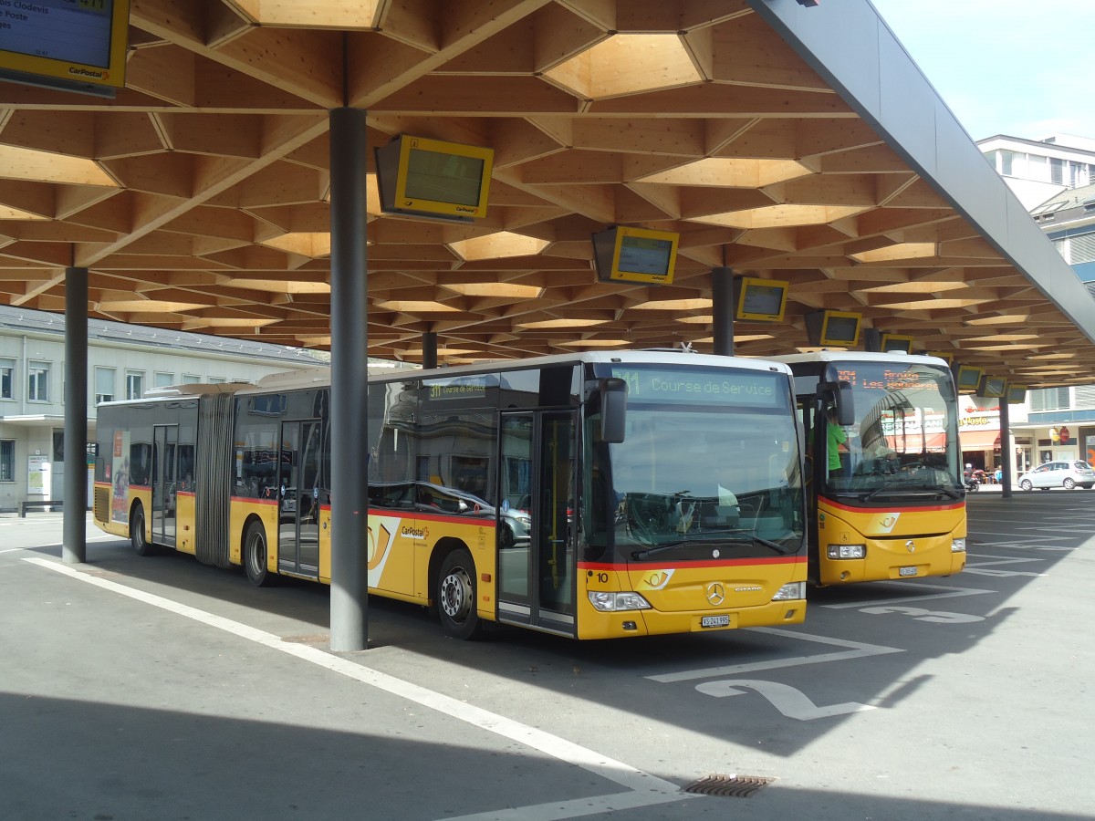 (147'320) - PostAuto Wallis - Nr. 10/VS 241'995 - Mercedes am 22. September 2013 beim Bahnhof Sion