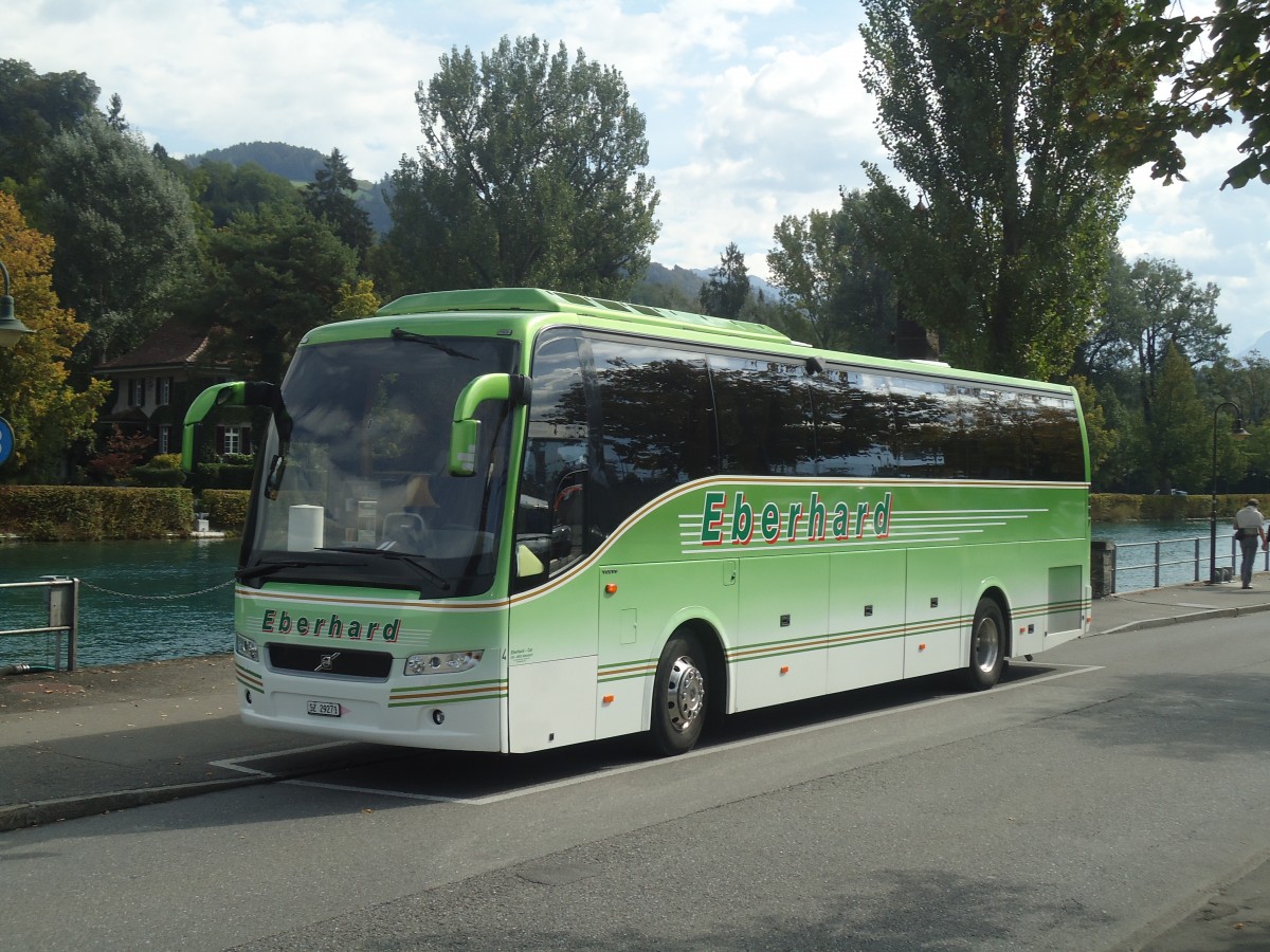 (147'366) - Eberhard, Altendorf - Nr. 4/SZ 29'271 - Volvo am 27. September 2013 bei der Schifflndte Thun