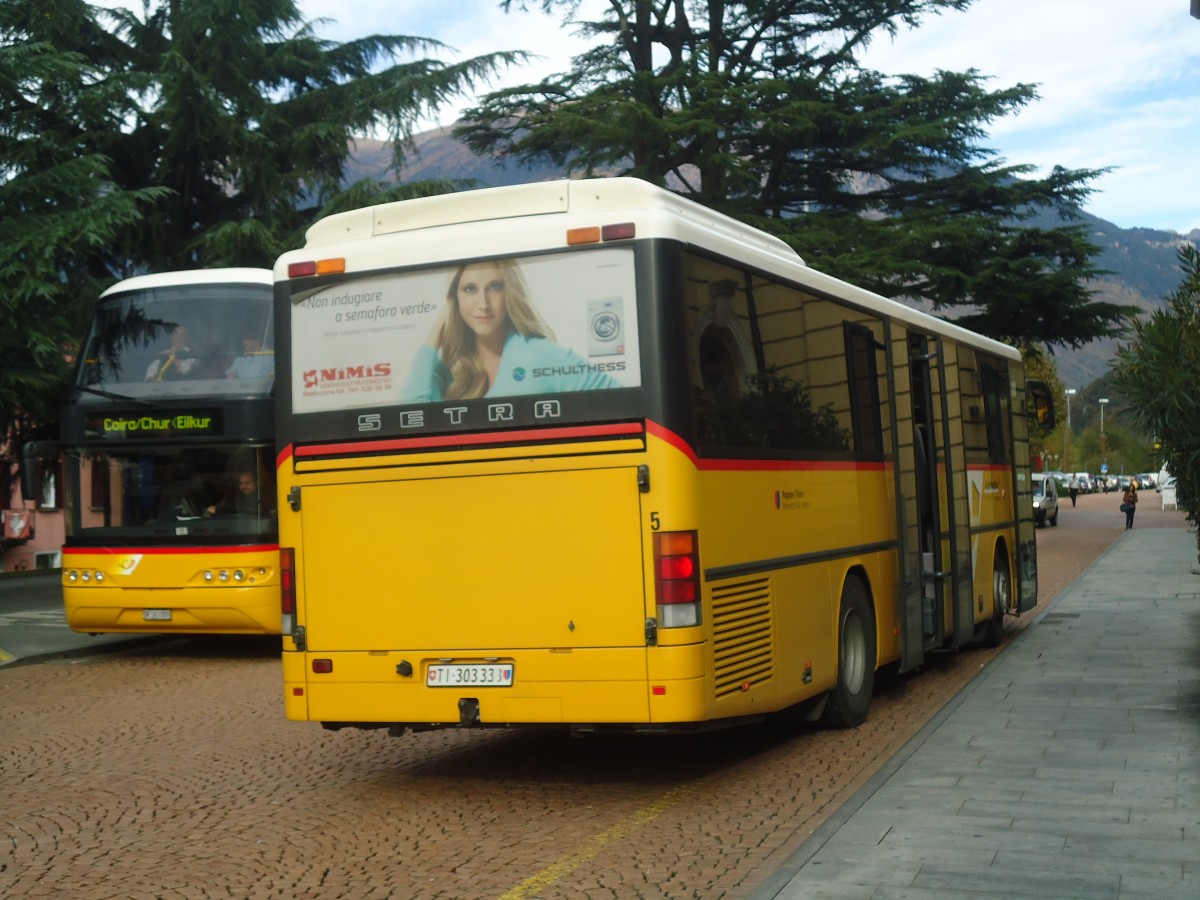 (147'653) - Marchetti, Airolo - Nr. 5/TI 303'333 - Setra am 5. November 2013 beim Bahnhof Bellinzona