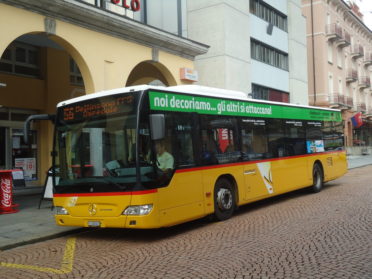 (147'670) - AutoPostale Ticino - TI 228'011 - Mercedes am 5. November 2013 beim Bahnhof Bellinzona