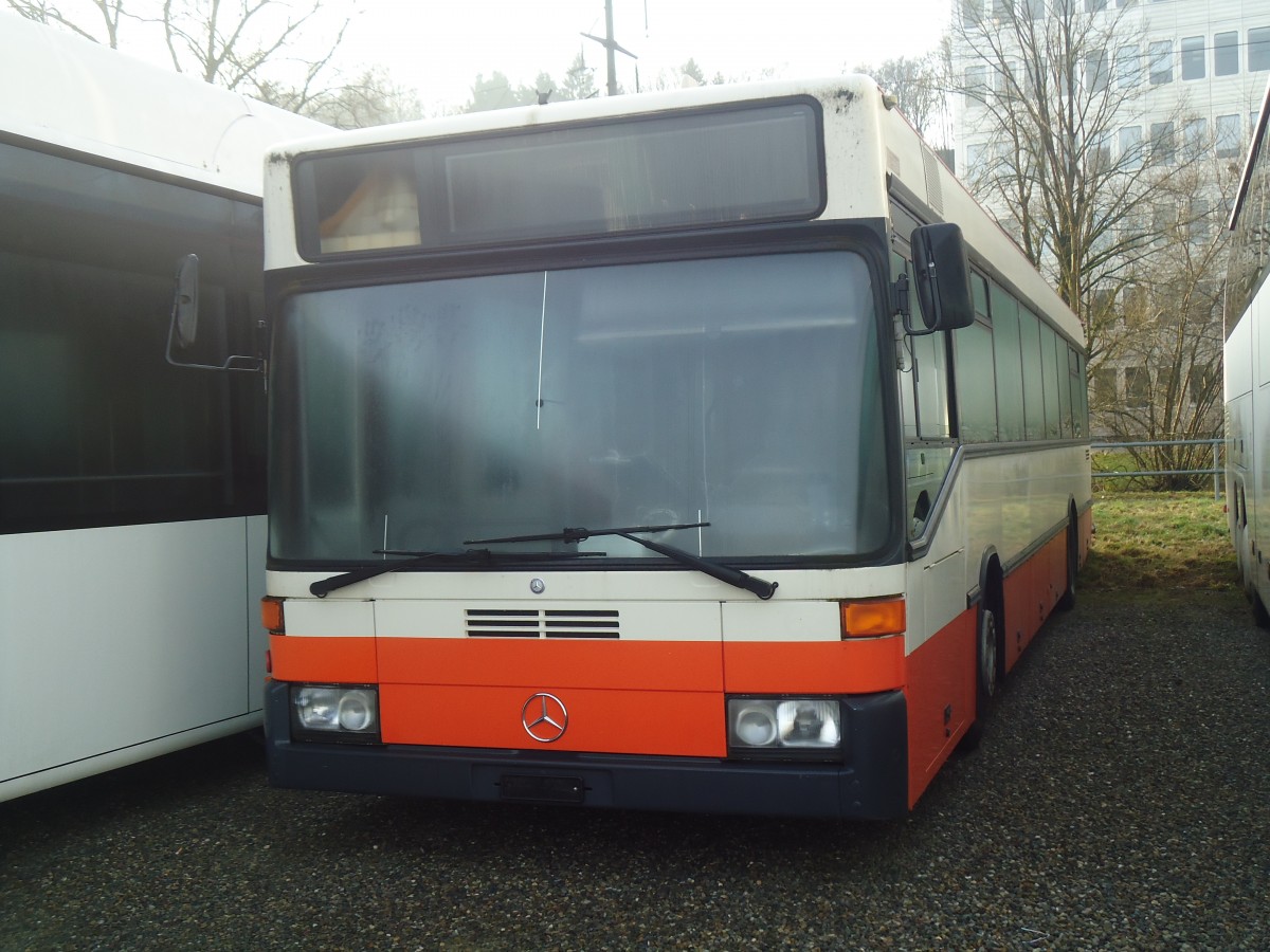 (148'376) - BSU Solothurn - Nr. 63 - Mercedes am 22. Dezember 2013 in Kloten, EvoBus