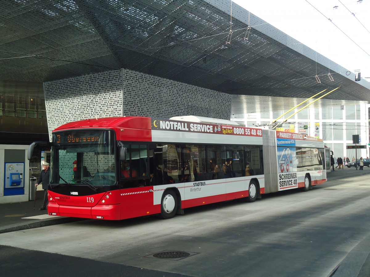 (148'416) - SW Winterthur - Nr. 119 - Hess/Hess Gelenktrolleybus am 22. Dezember 2013 beim Hauptbahnhof Winterthur