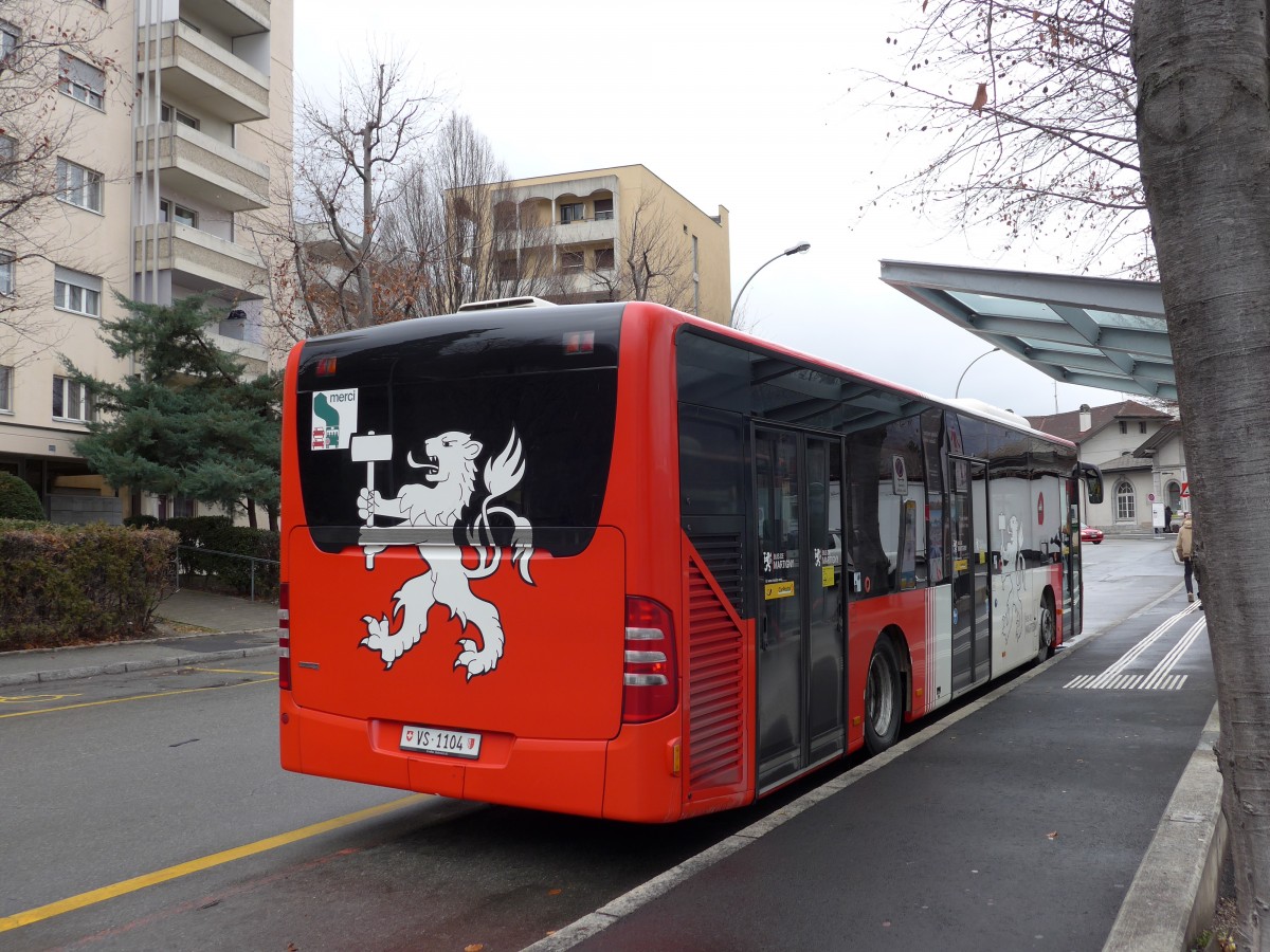 (148'740) - TMR Martigny - Nr. 121/VS 1104 - Mercedes am 2. Februar 2014 beim Bahnhof Martigny