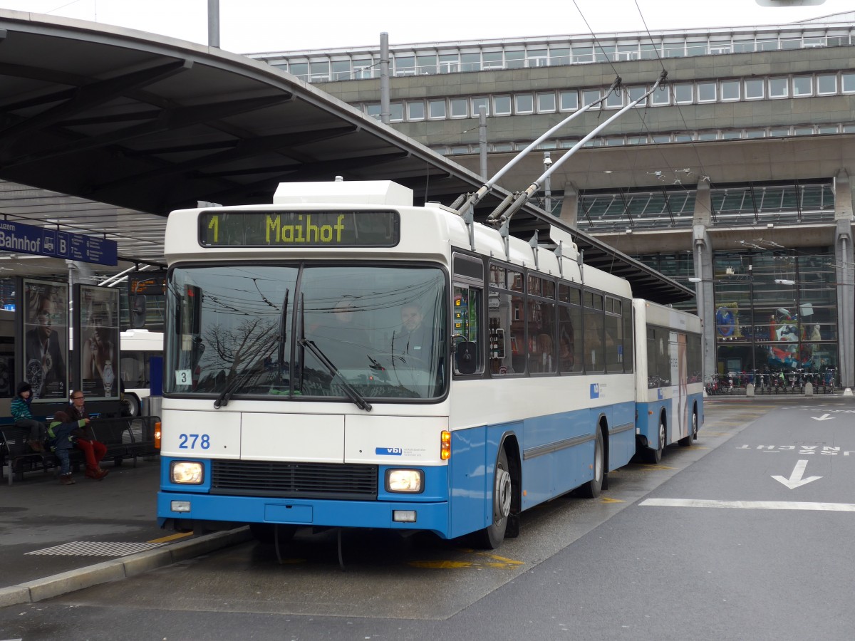 (148'912) - VBL Luzern - Nr. 278 - NAW/R&J-Hess Trolleybus am 16. Februar 2014 beim Bahnhof Luzern