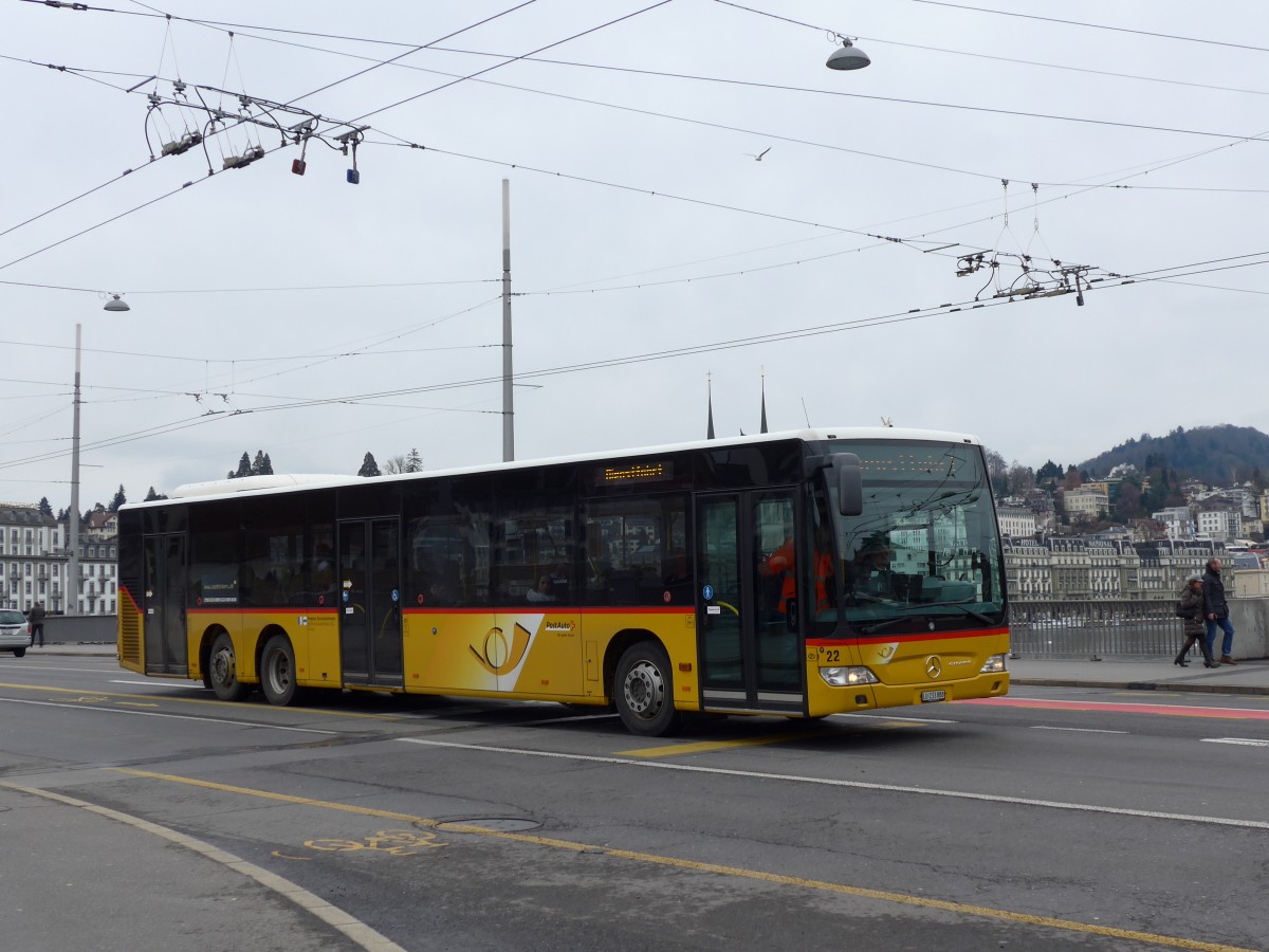 (148'941) - Bucheli, Kriens - Nr. 22/LU 233'888 - Mercedes am 16. Februar 2014 in Luzern, Bahnhofbrcke