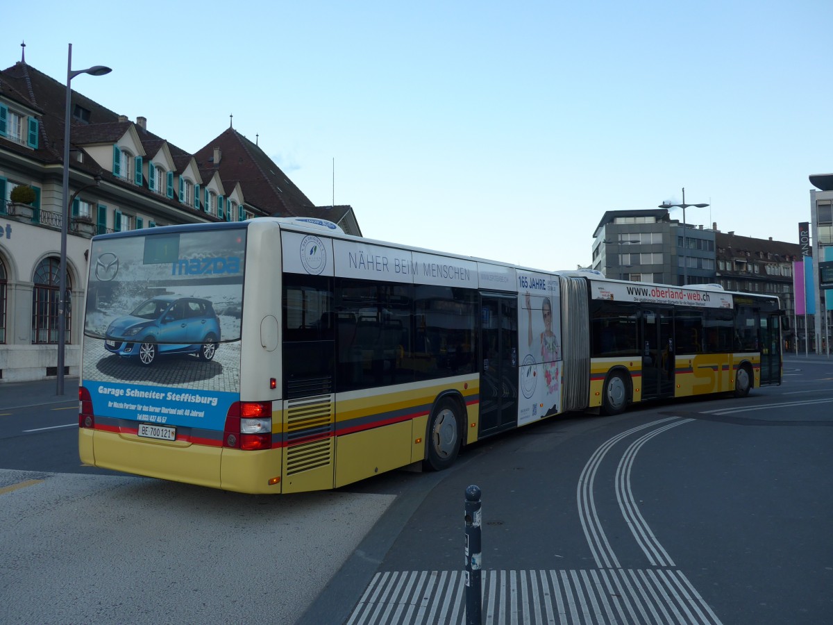 (149'178) - STI Thun - Nr. 121/BE 700'121 - MAN am 9. Mrz 2014 beim Bahnhof Thun