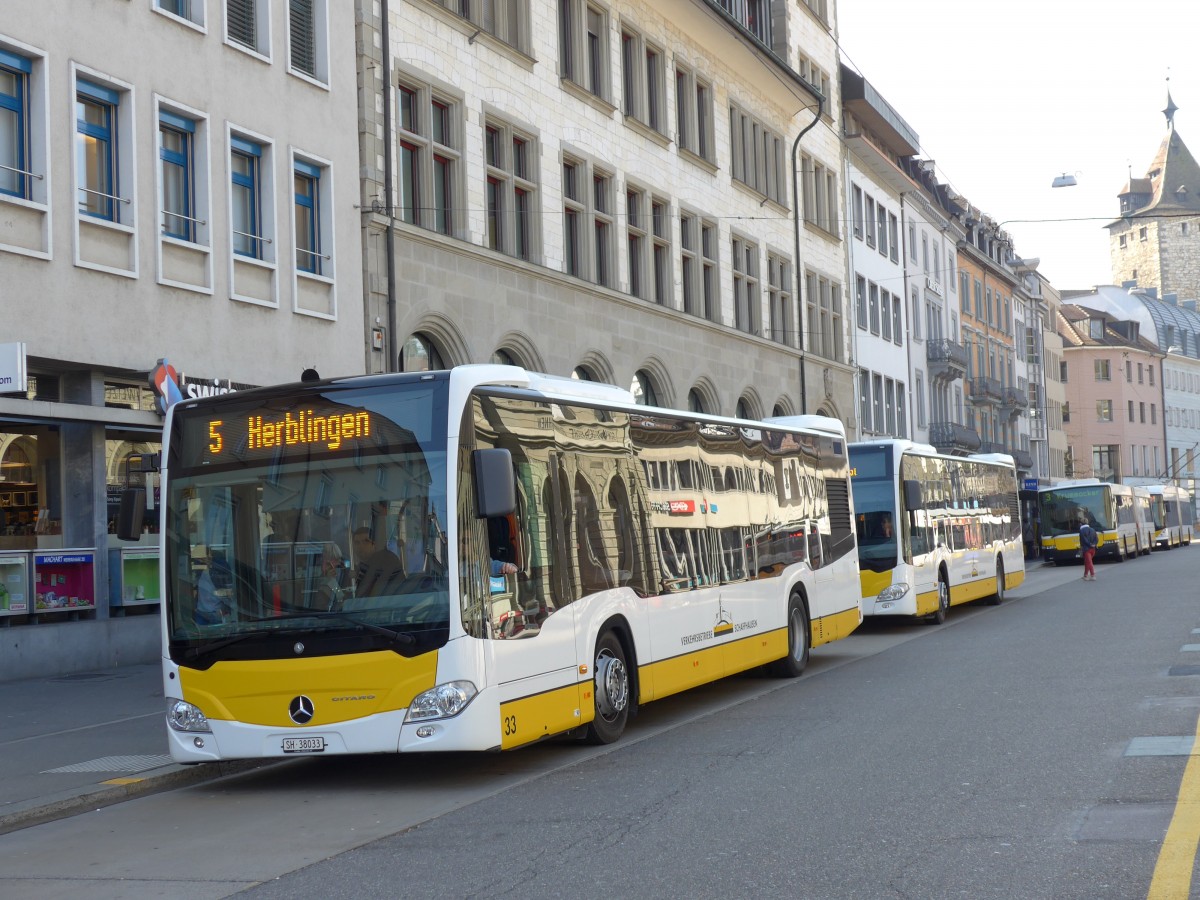 (149'402) - VBSH Schaffhausen - Nr. 33/SH 38'033 - Mercedes am 29. Mrz 2014 beim Bahnhof Schaffhausen