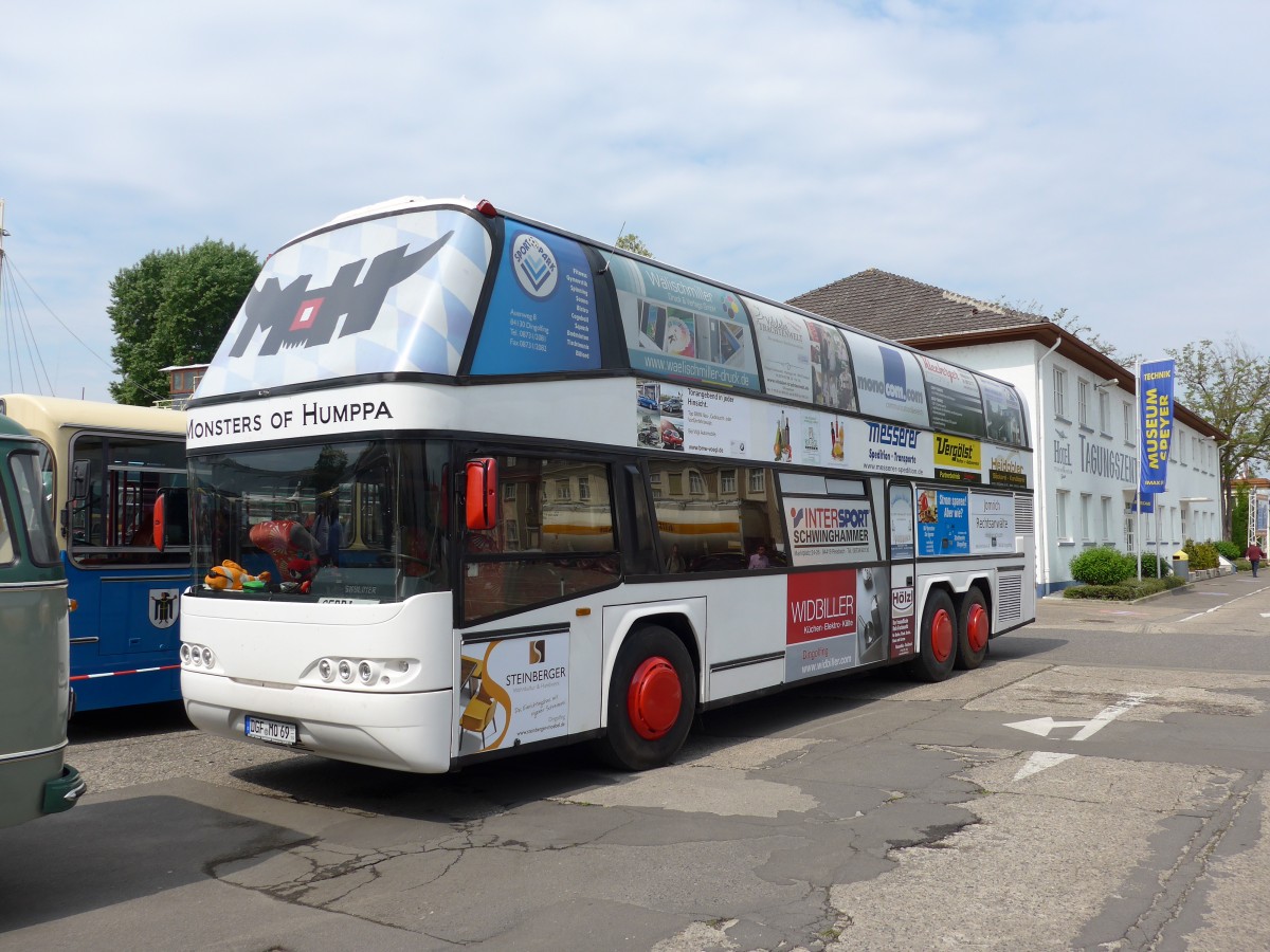 (150'294) - Monsters of Humppa, Dingolfing - DGF-MO 69 - Neoplan am 26. April 2014 in Speyer, Technik-Museum