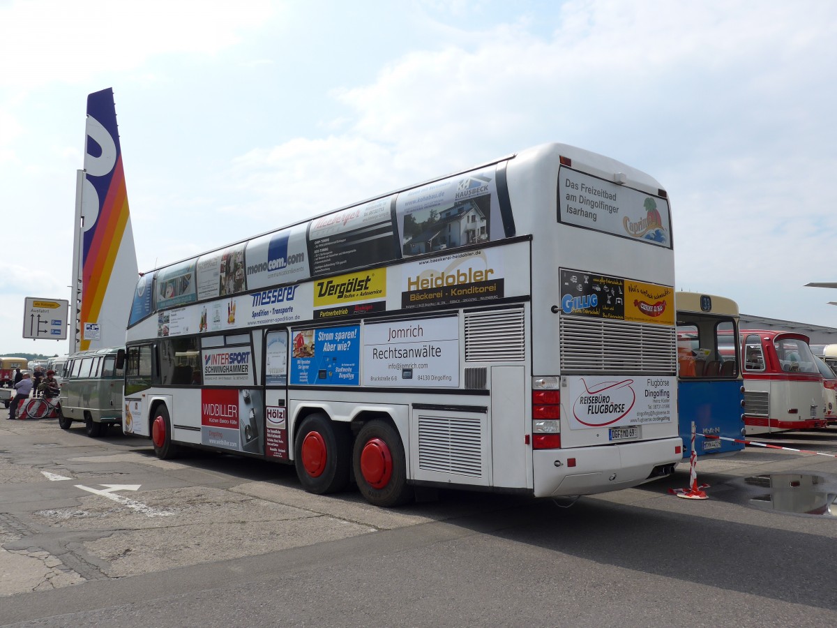 (150'295) - Monsters of Humppa, Dingolfing - DGF-MO 69 - Neoplan am 26. April 2014 in Speyer, Technik-Museum