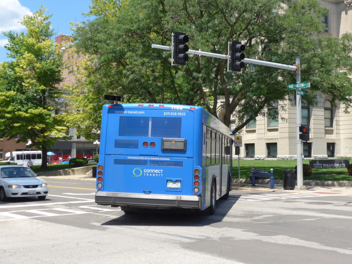 (152'476) - Connect Transit, Bloomington - Nr. 1102/M 187'562 - Gillig am 10. Juli 2014 in Bloomington, Front Street