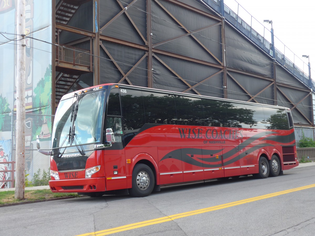 (152'814) - Wise Coaches, Nashville - Nr. 438/CR 72'422 - Prevost am 15. Juli 2014 in Niagara Falls