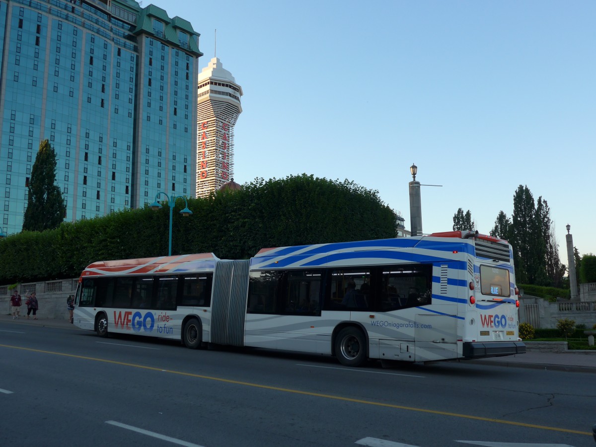 (152'879) - WEGO Niagara Falls - Nr. 5202/125 8BH - Nova Bus am 15. Juli 2014 in Clifton Hill, Niagara Falls