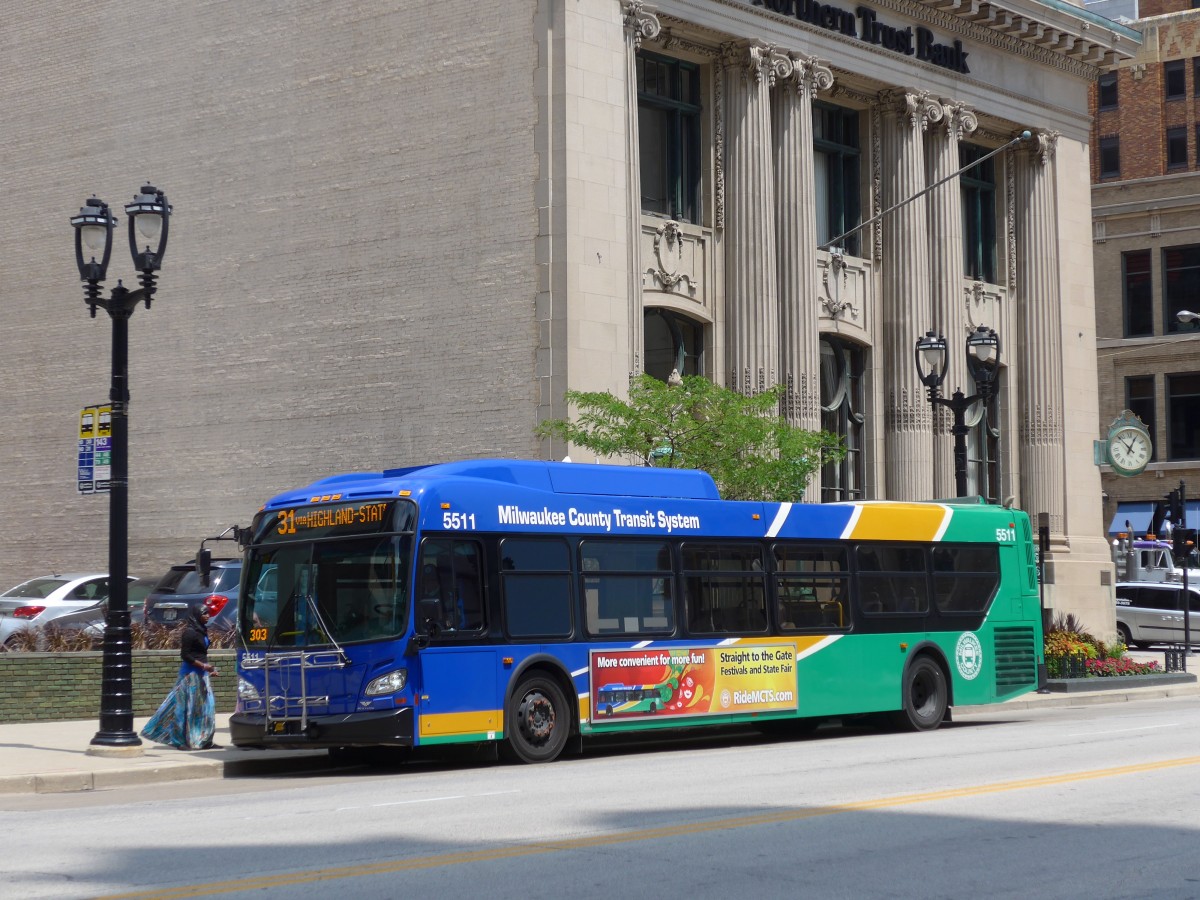 (153'018) - MCTS Milwaukee - Nr. 5511/87'371 - New Flyer am 17. Juli 2014 in Milwaukee