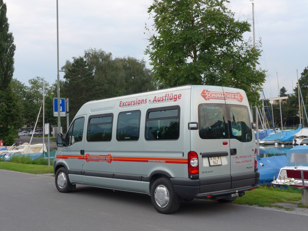 (153'682) - Schumacher, Gampelen - BE 947 - Renault am 6. August 2014 in Thun, Strandbad