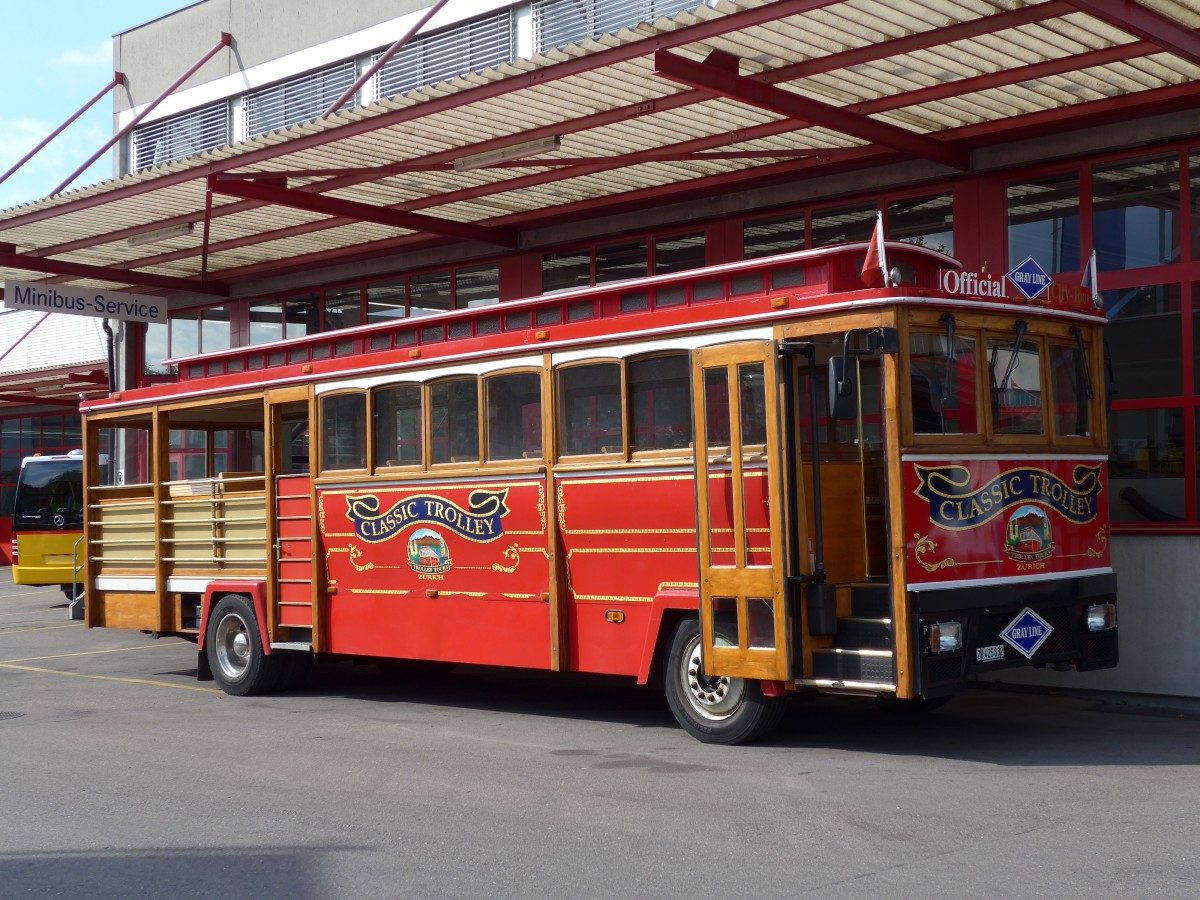 (154'371) - Meier, Zrich - ZH 425'832 - Classic Trolley am 21. August 2014 in Kloten, EvoBus