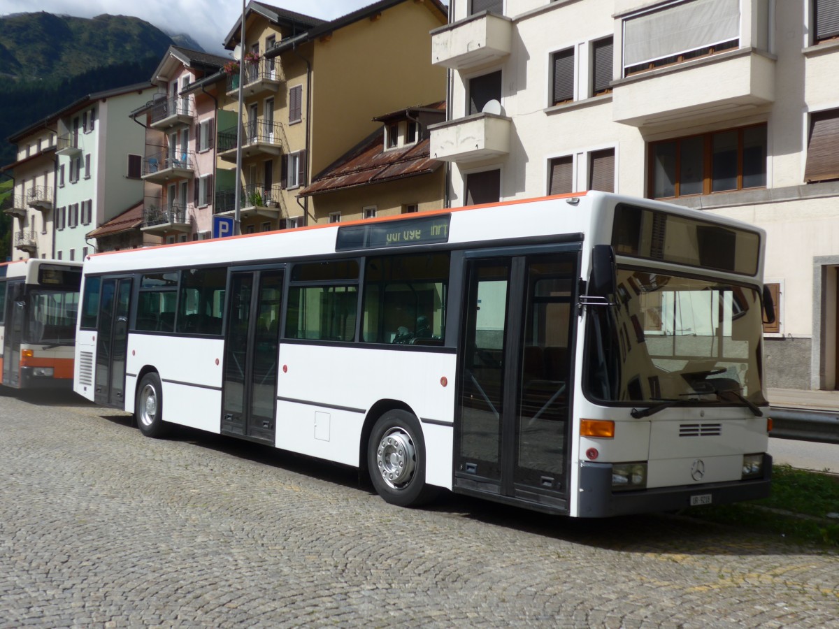 (154'844) - Meyer, Gschenen - UR 9218 - Mercedes (ex BSU Solothurn Nr. 65; ex BSU Solothurn Nr. 59) am 1. September 2014 beim Bahnhof Airolo