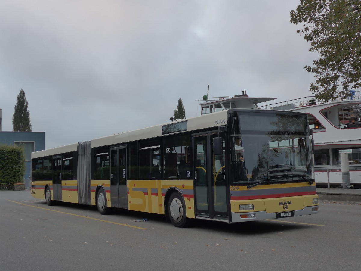 (155'438) - STI Thun - Nr. 104/BE 577'104 - MAN am 4. Oktober 2014 bei der Schifflndte Thun