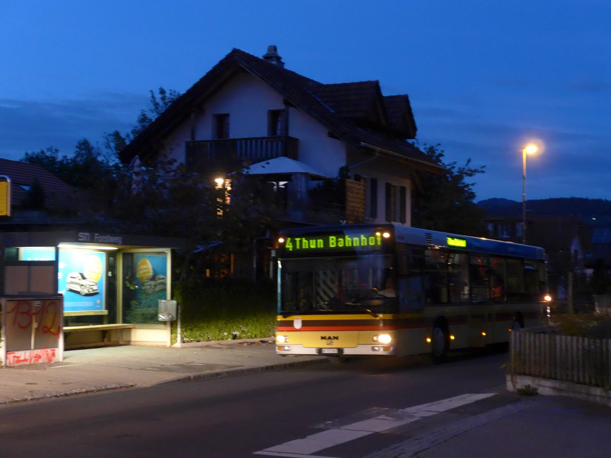 (155'778) - STI Thun - Nr. 93/BE 572'093 - MAN am 14. Oktober 2014 in Thun-Lerchenfeld, Forstweg